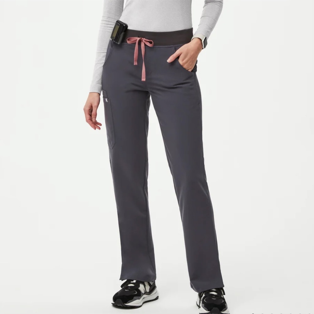 Figs Kade Cargo Scrub Pants